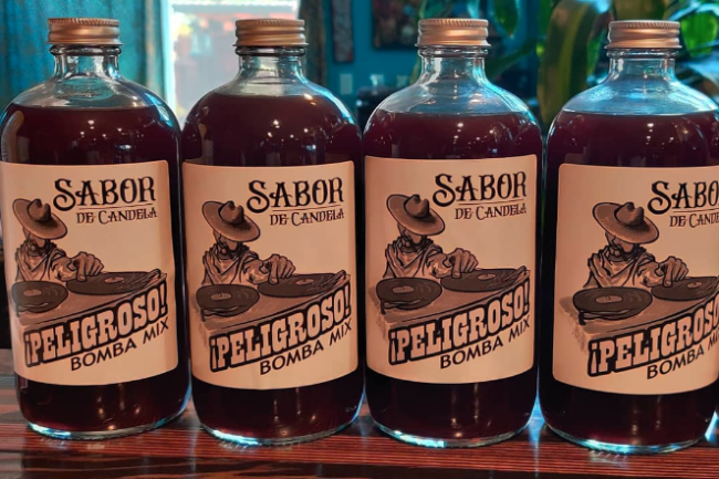 Sabor de Candela Peligroso bottles